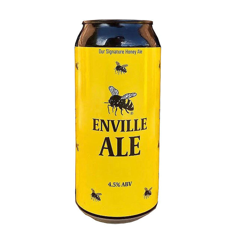 Mancave Hamper with Extra Mature Cheddar, Shropshire Scratchings and Enville Real Ale