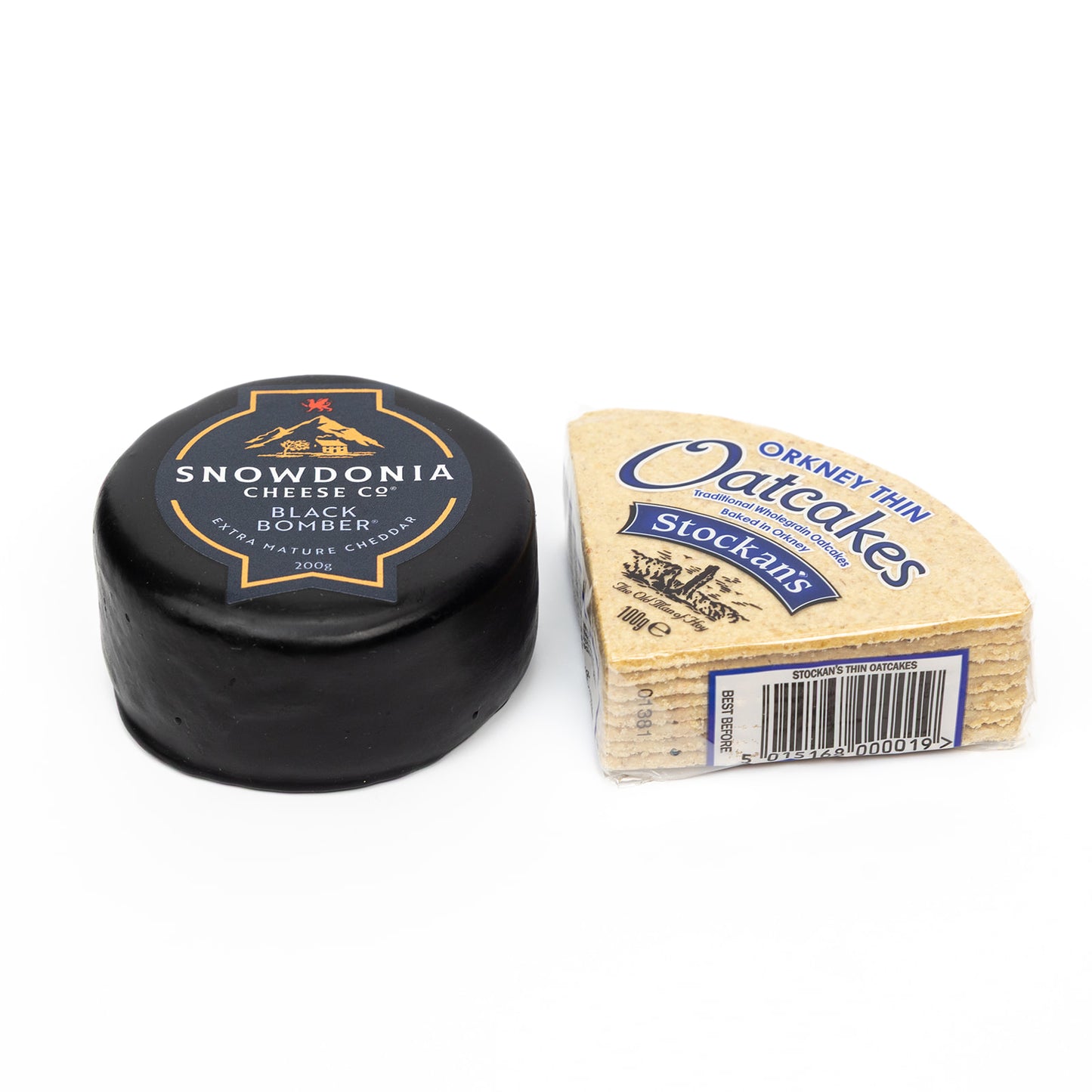 Snowdonia Black Bomber Cheddar Hamper 200g with Stockan's Thin Orkney Oatcakes