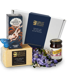 English Cheese Gift Hamper with Mature Cheddar, Onion Marmalade and Crackers