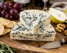 Shipston Blue Buffalo cheese 750g